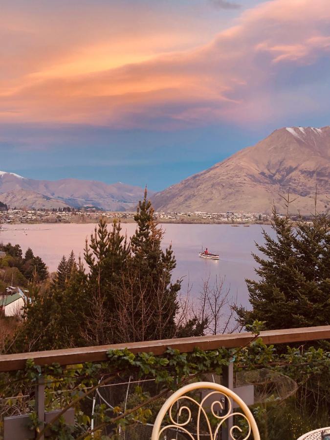 Breakfast At Tiffanys Bed & Breakfast Queenstown Exterior photo