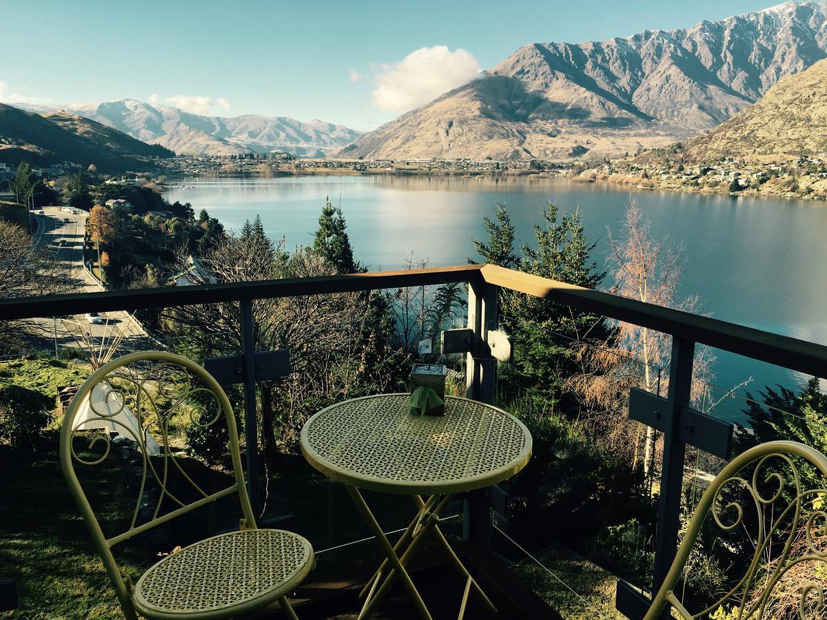 Breakfast At Tiffanys Bed & Breakfast Queenstown Exterior photo